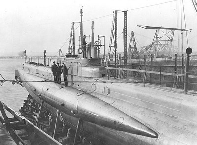 Relaunch of USS G3 in Bridgeport Dec 9 1915